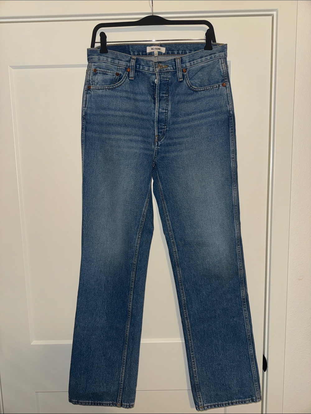 Re/Done 90s High Rise Loose Jeans in Stone Azul